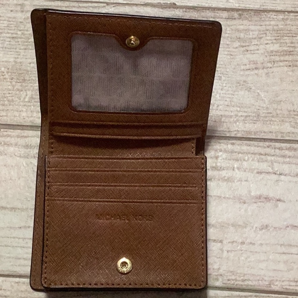 Michael Kors Wallet - Picture 5 of 5